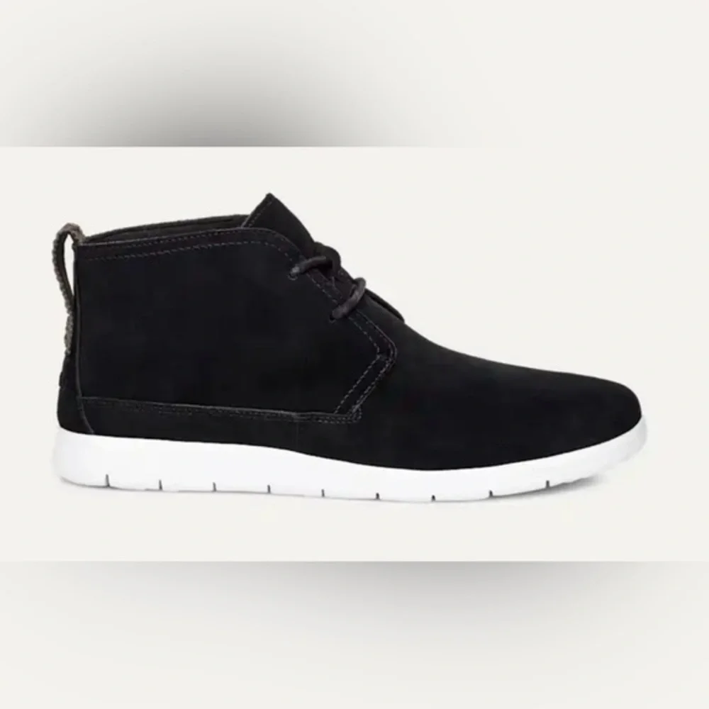 UGG Freamon Suede Black Men's size 10 Chukka Boots $120